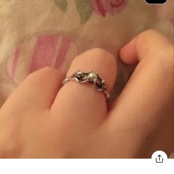 925 Sterling Silver Plated Two Mermaids with center Pearl ring - Picture 4 of 4